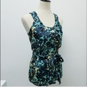 BOGO 💥 LC Lauren Conrad Floral Peplum Blousen excellen